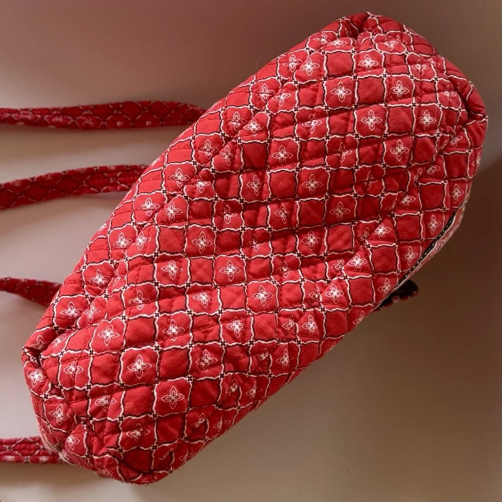 Croft & Barrow Tote Quilted Red Black Print Zipper Pockets Medium Cottage Cute